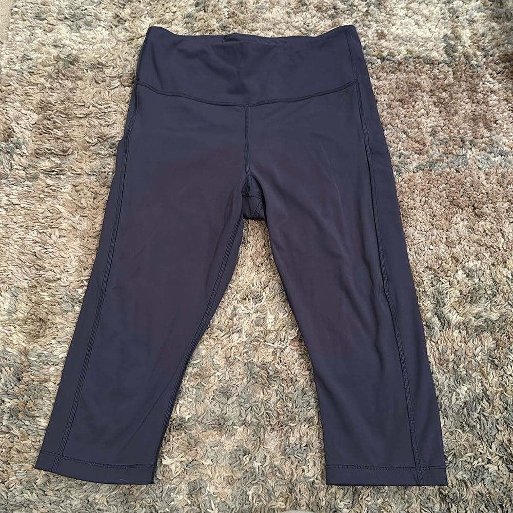 Athleta Cropped Leggings size medium